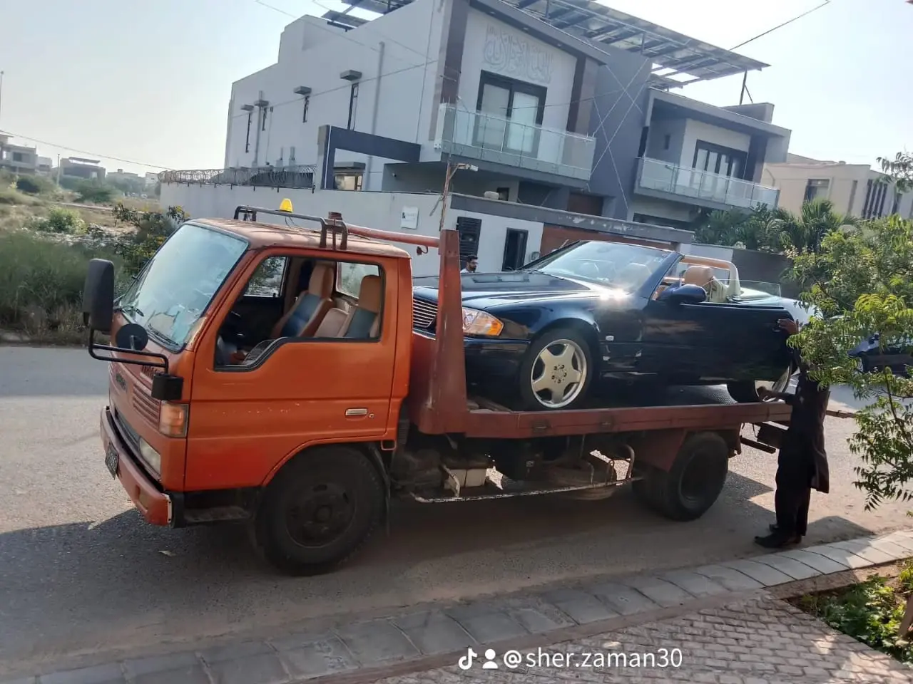 Screenshot 2 of Tow Truck Karachi Pvt Ltd